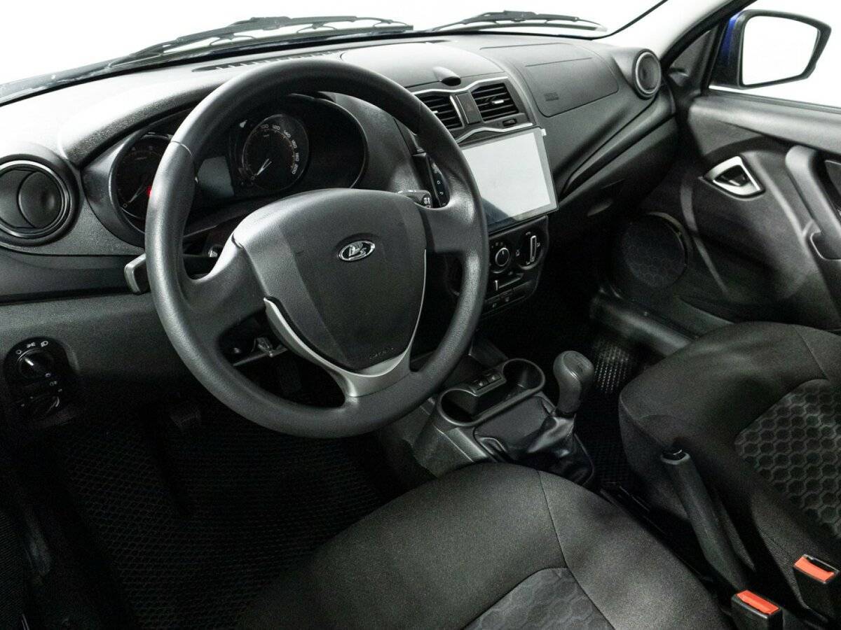 Lada (ВАЗ) Granta с пробегом — 2022 год. Фото: #10