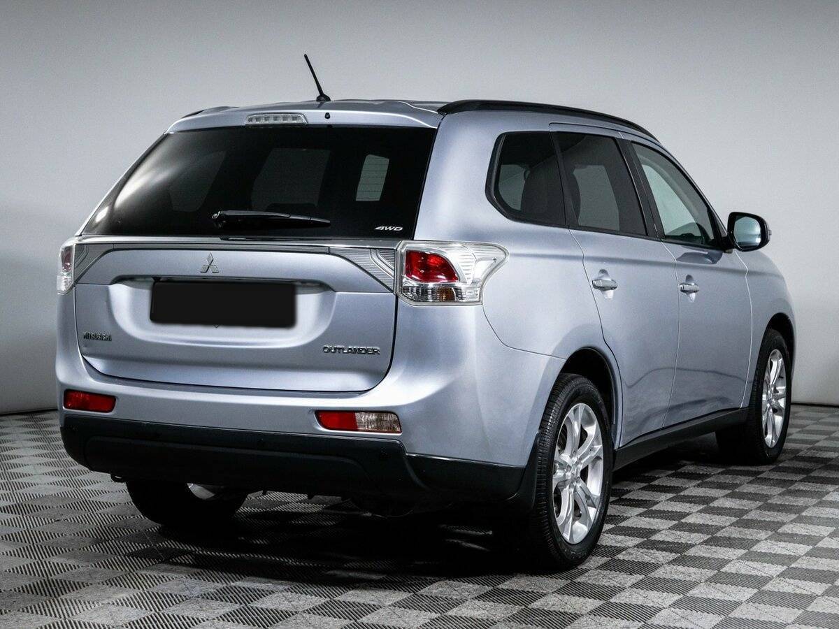 Mitsubishi Outlander с пробегом — 2012 год. Фото: #4