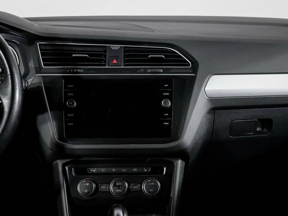 Volkswagen Tiguan с пробегом — 2020 год. Фото: #12