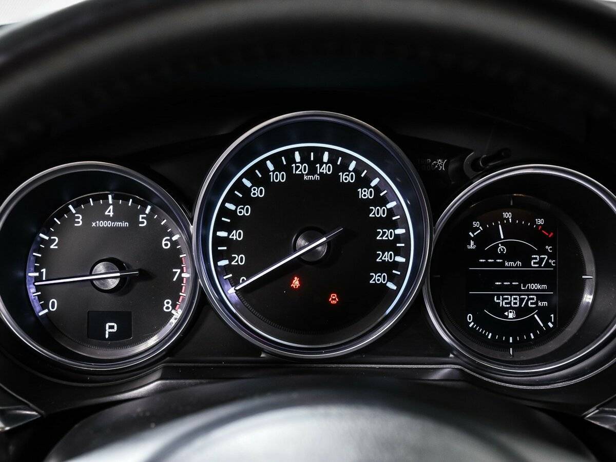 Mazda 6 с пробегом — 2021 год. Фото: #9