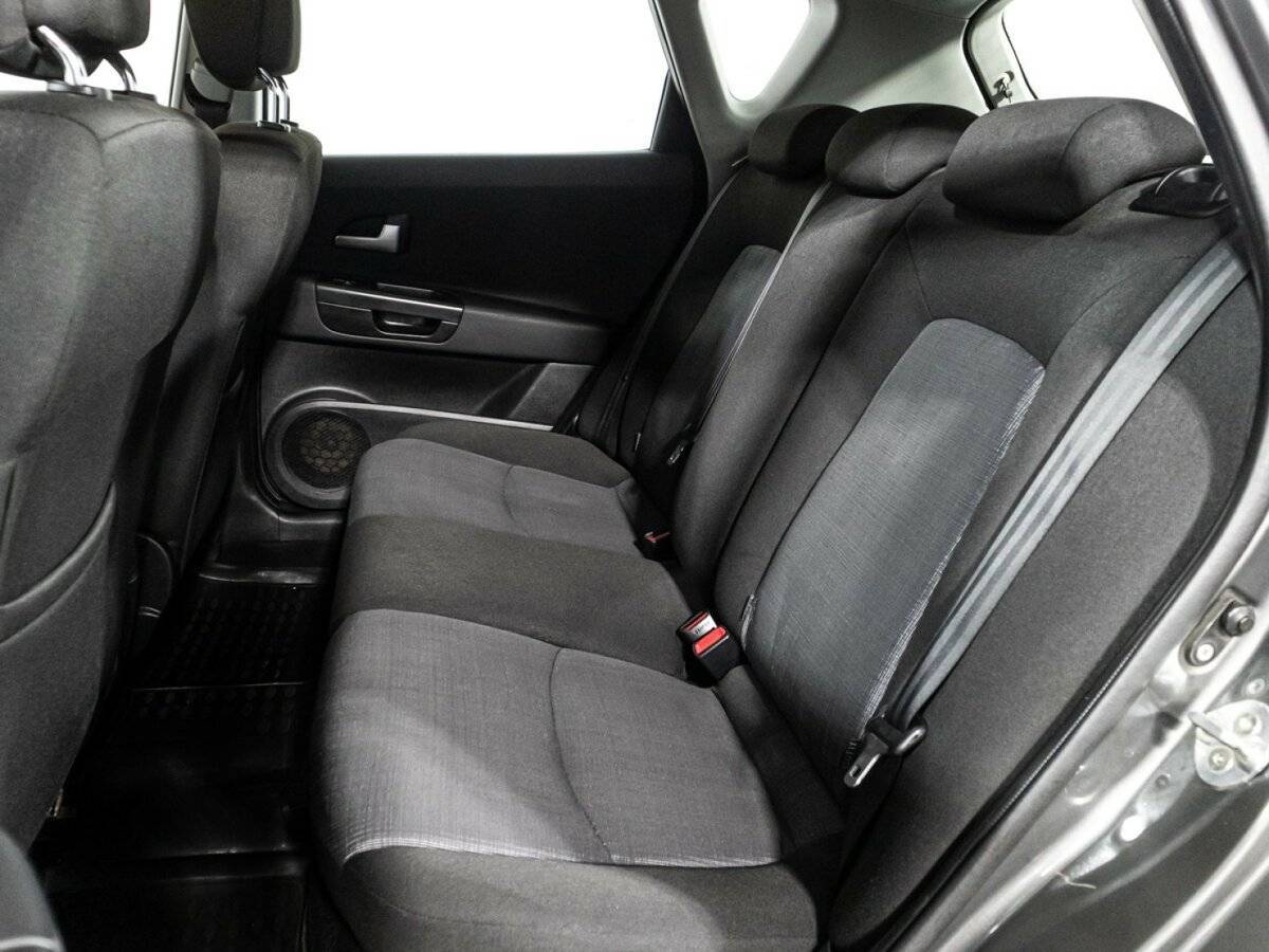 Kia Ceed с пробегом — 2012 год. Фото: #9