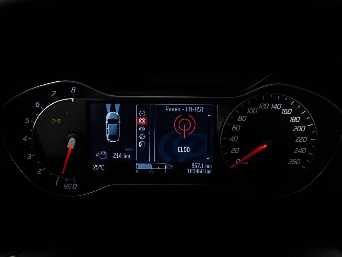 Ford Mondeo с пробегом — 2012 год. Фото: #17