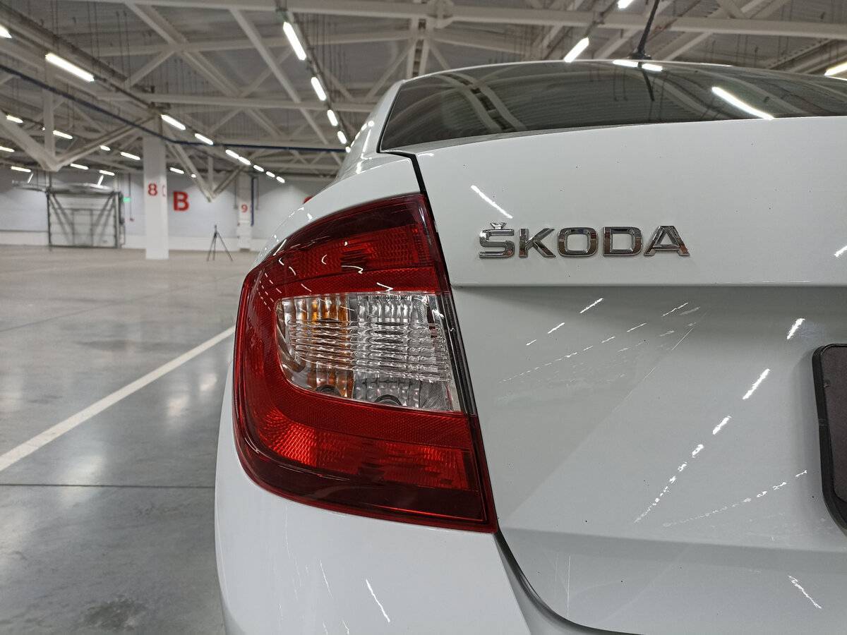 Skoda Rapid с пробегом — 2018 год. Фото: #8