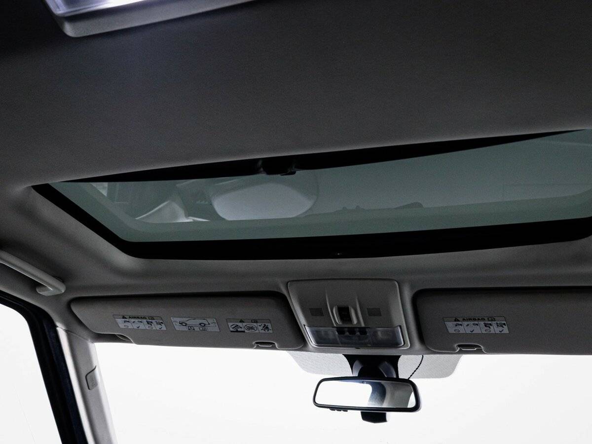 Land Rover Discovery с пробегом — 2012 год. Фото: #15