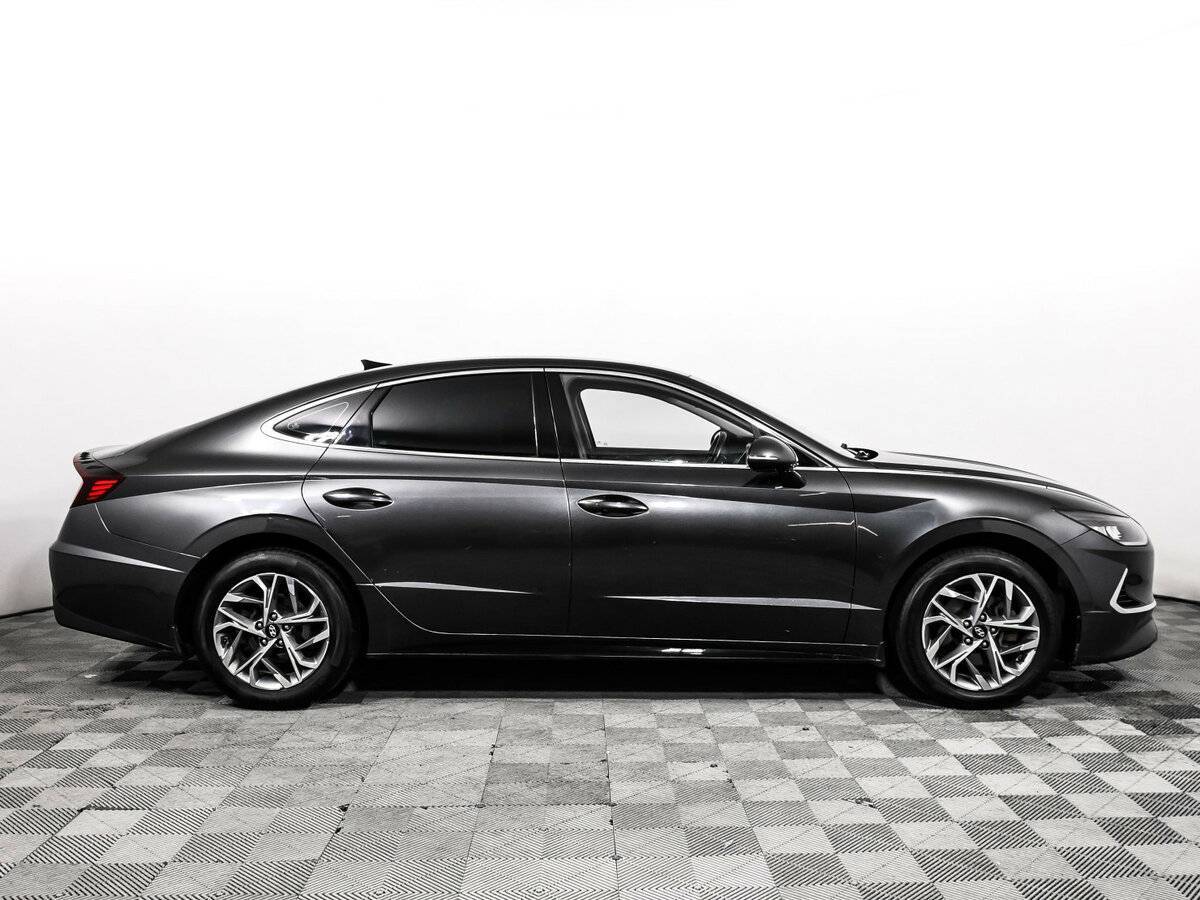Hyundai Sonata с пробегом — 2020 год. Фото: #3