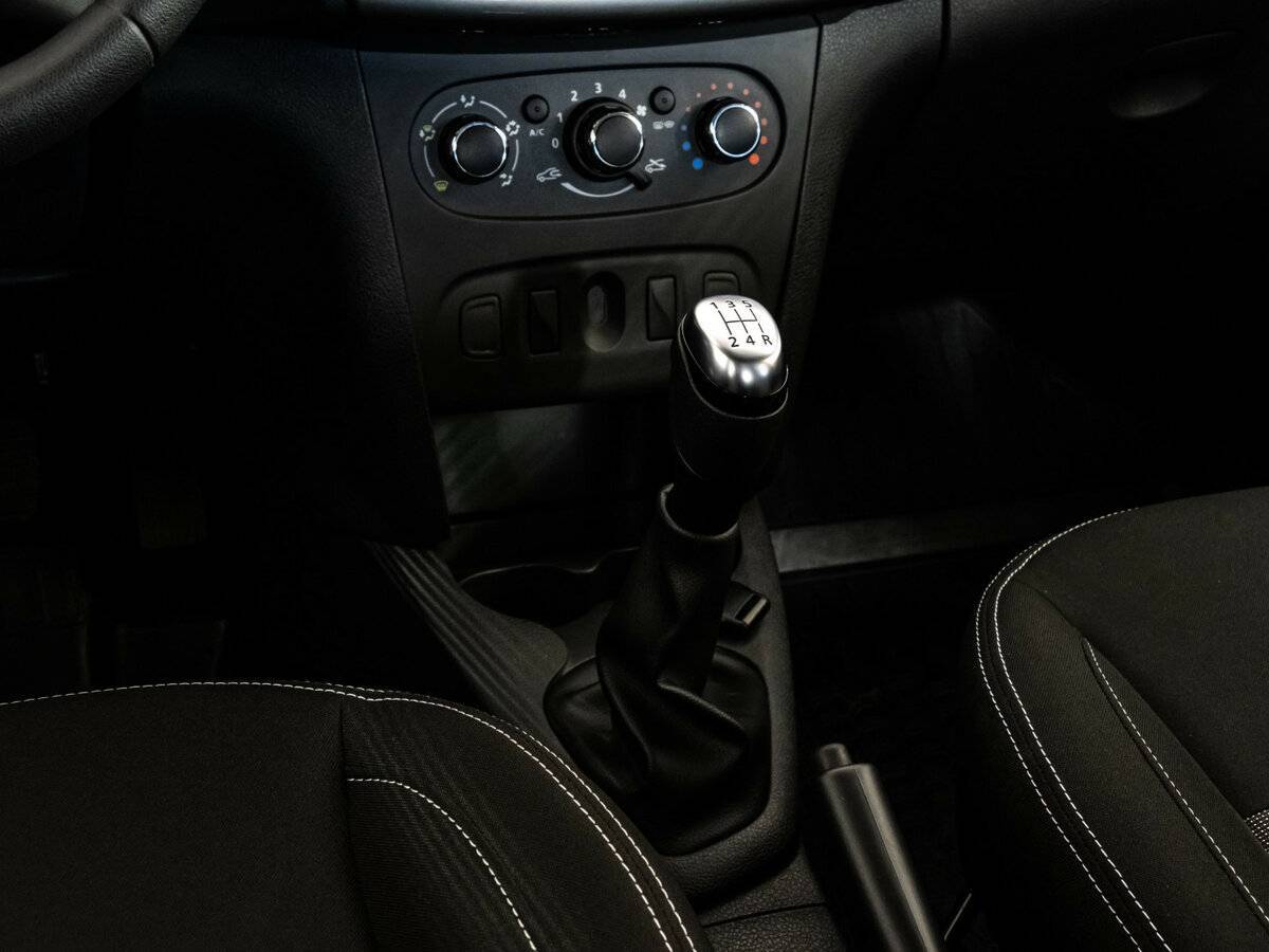 Renault Sandero с пробегом — 2022 год. Фото: #11