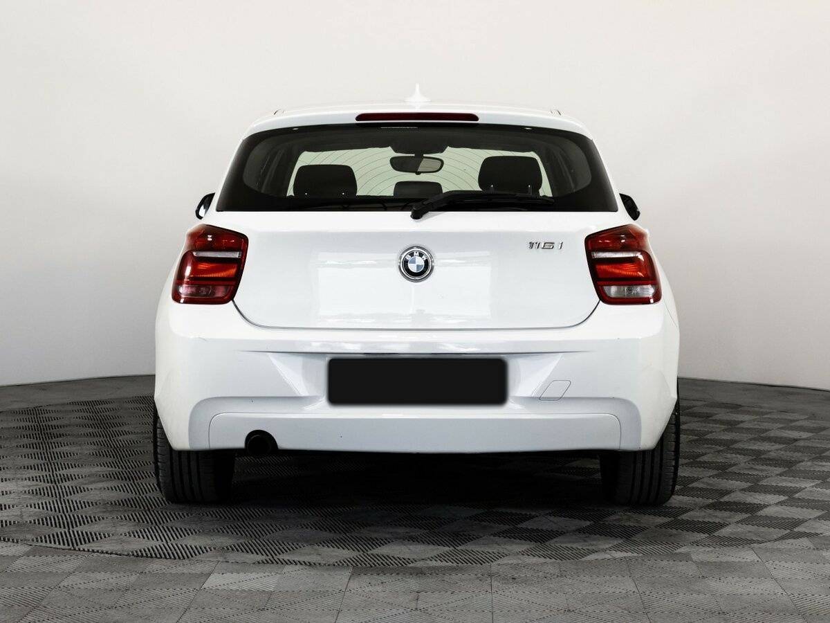 BMW 1 серии с пробегом — 2013 год. Фото: #4