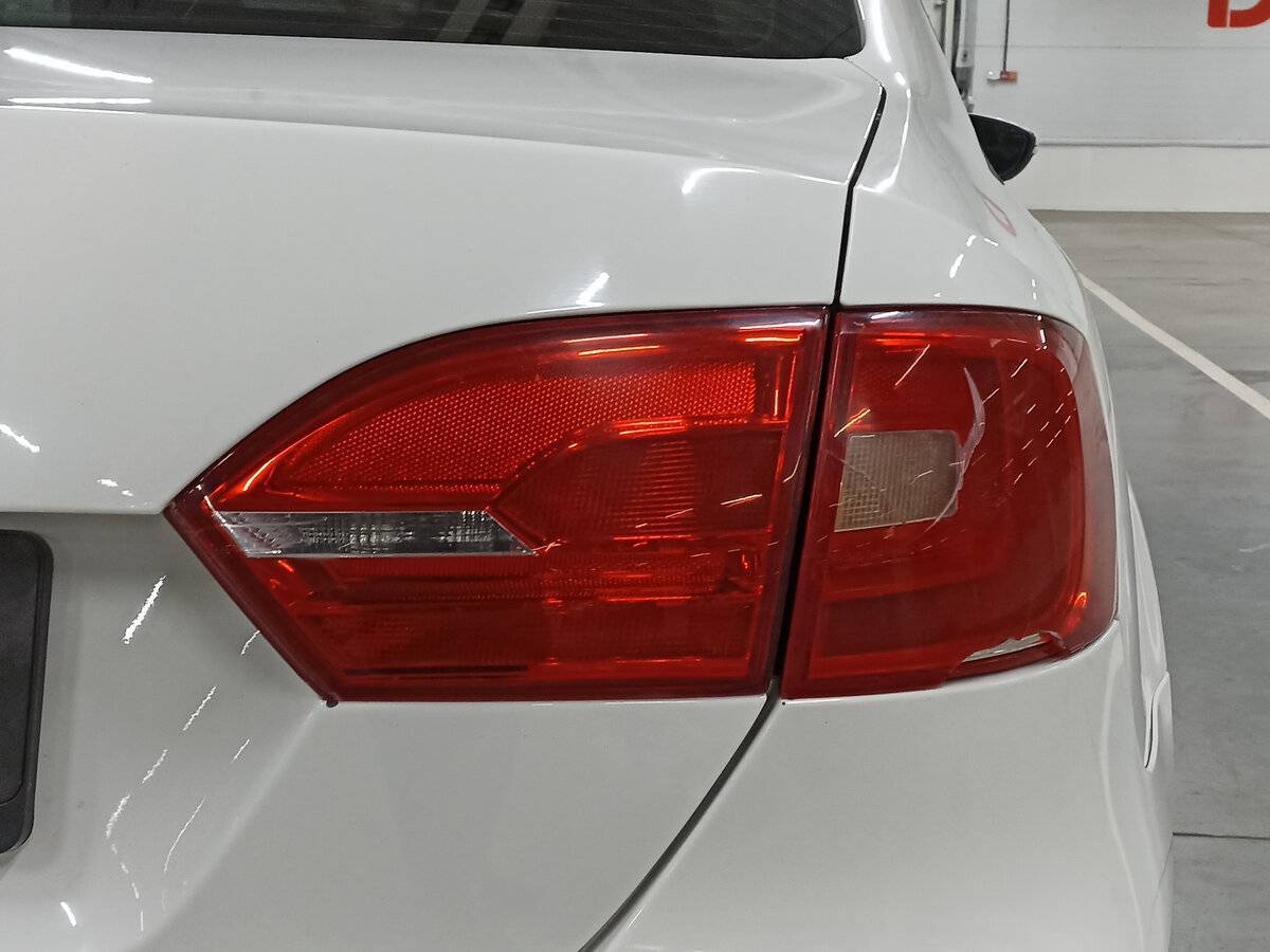 Volkswagen Jetta с пробегом — 2014 год. Фото: #9