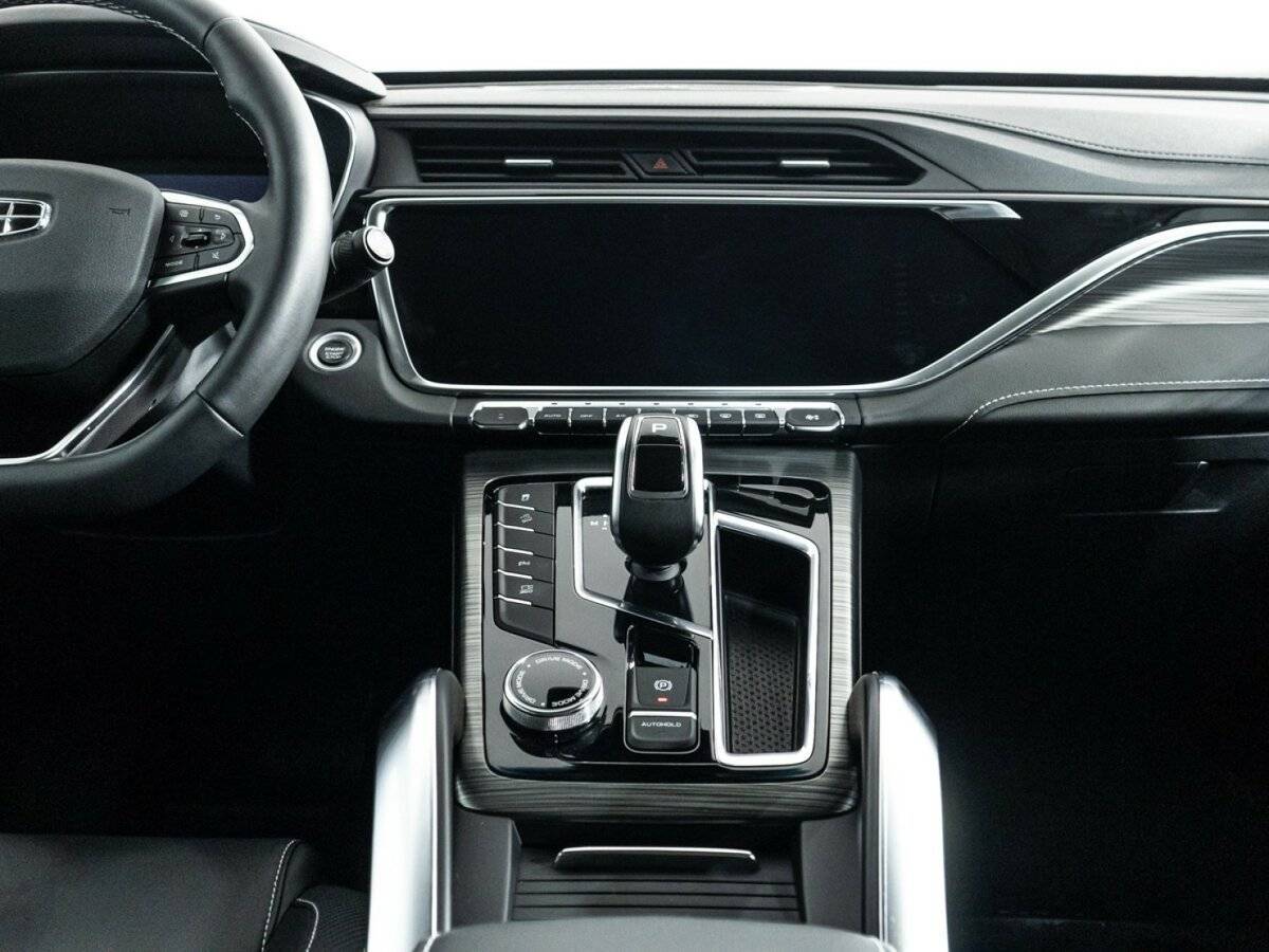 Geely Atlas Pro с пробегом — 2023 год. Фото: #13