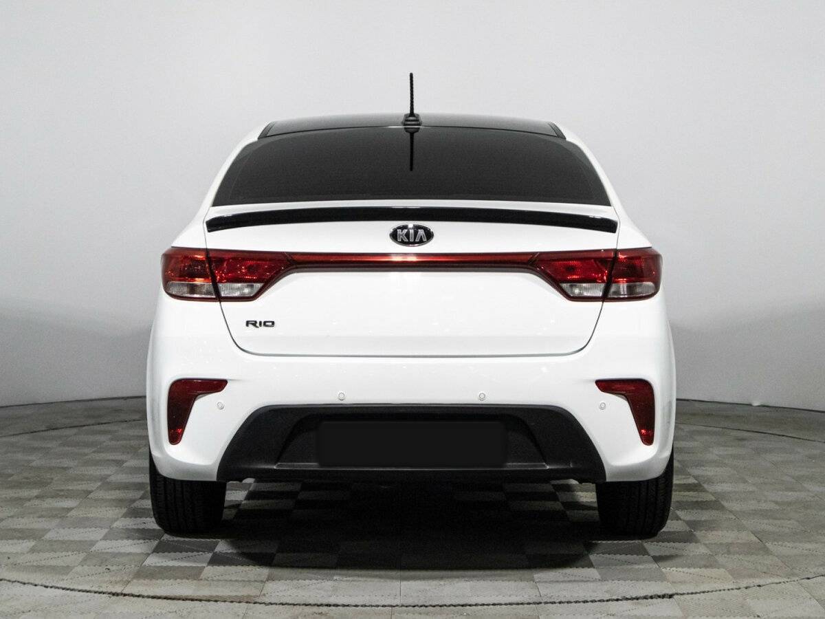 Kia Rio с пробегом — 2019 год. Фото: #5