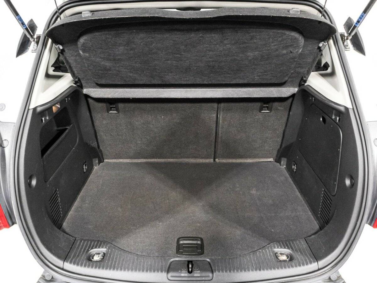 Opel Mokka с пробегом — 2012 год. Фото: #14