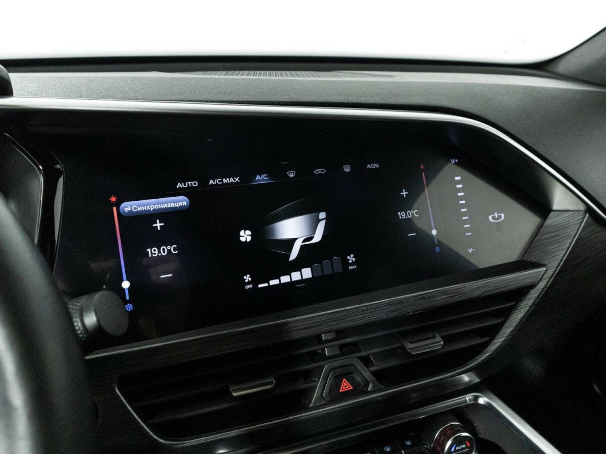 Geely Tugella с пробегом — 2022 год. Фото: #19