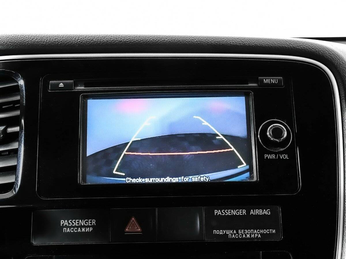 Mitsubishi Outlander с пробегом — 2015 год. Фото: #19