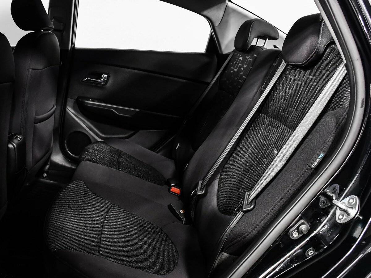 Kia Rio с пробегом — 2012 год. Фото: #13