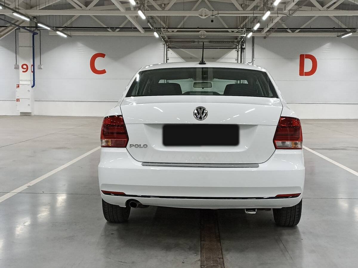 Volkswagen Polo с пробегом — 2018 год. Фото: #5
