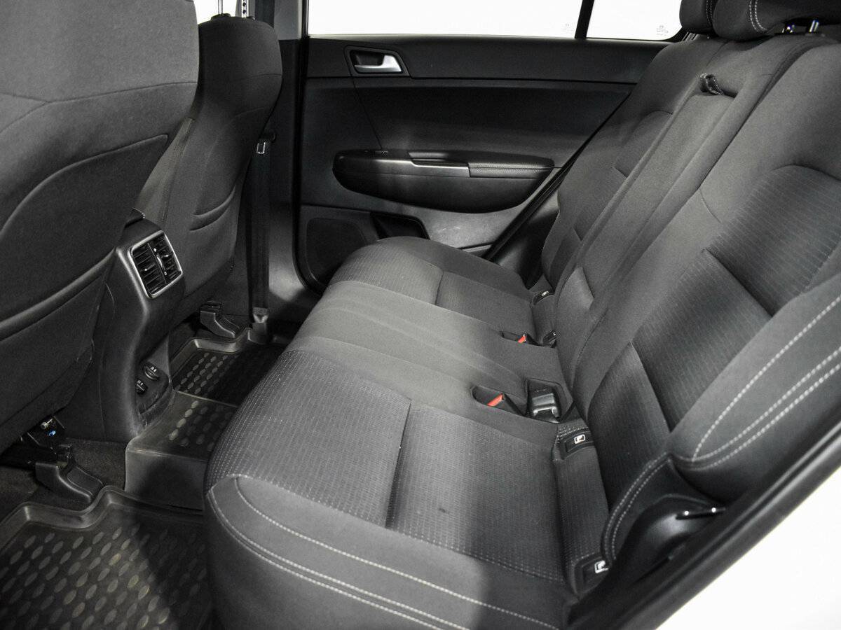 Kia Sportage с пробегом — 2016 год. Фото: #10