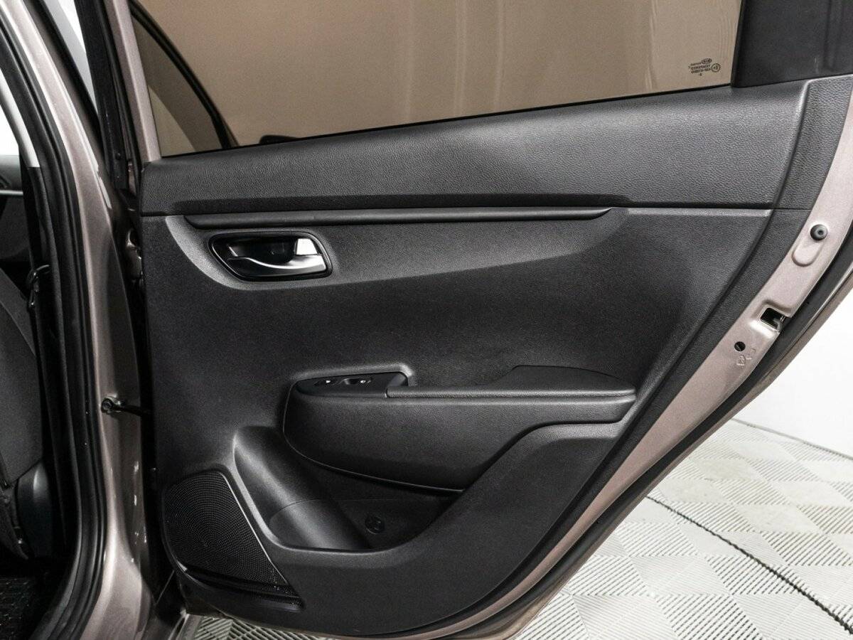 Kia Rio с пробегом — 2021 год. Фото: #26