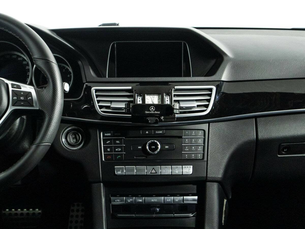 Mercedes-Benz E-Класс с пробегом — 2015 год. Фото: #13