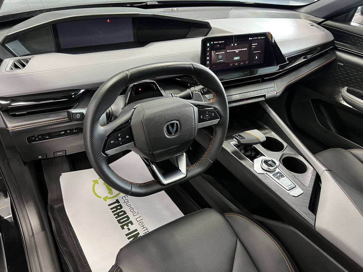 Changan UNI-V с пробегом — 2023 год. Фото: #7