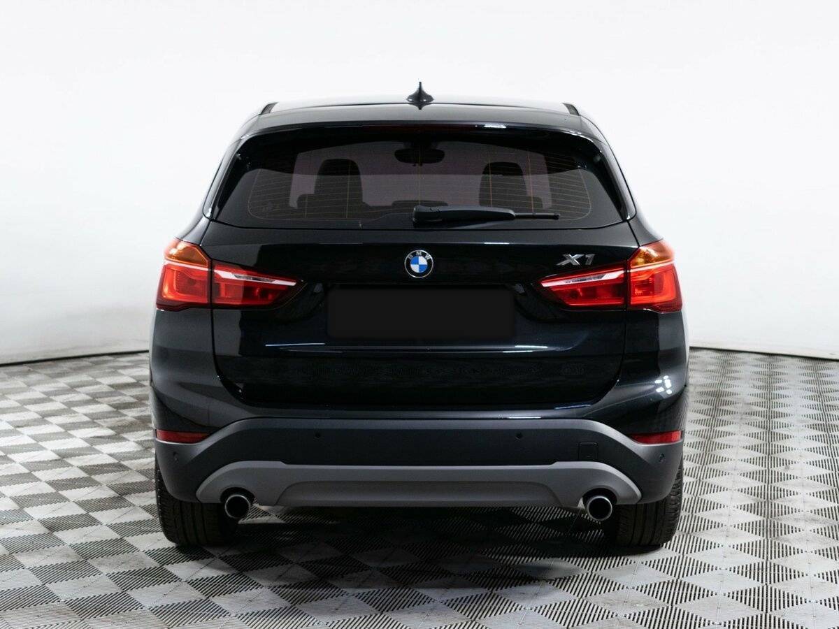 BMW X1 с пробегом — 2017 год. Фото: #4