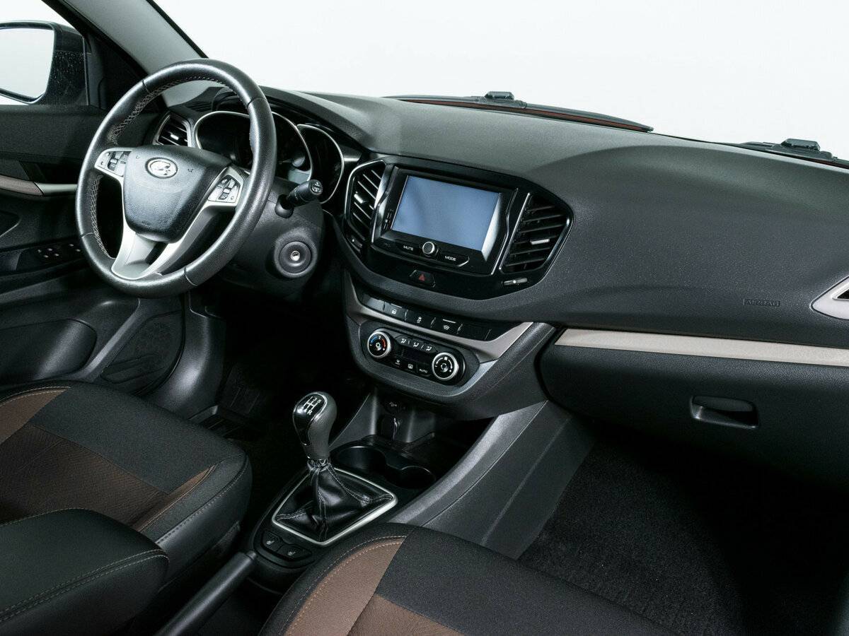 Lada (ВАЗ) Vesta с пробегом — 2020 год. Фото: #7