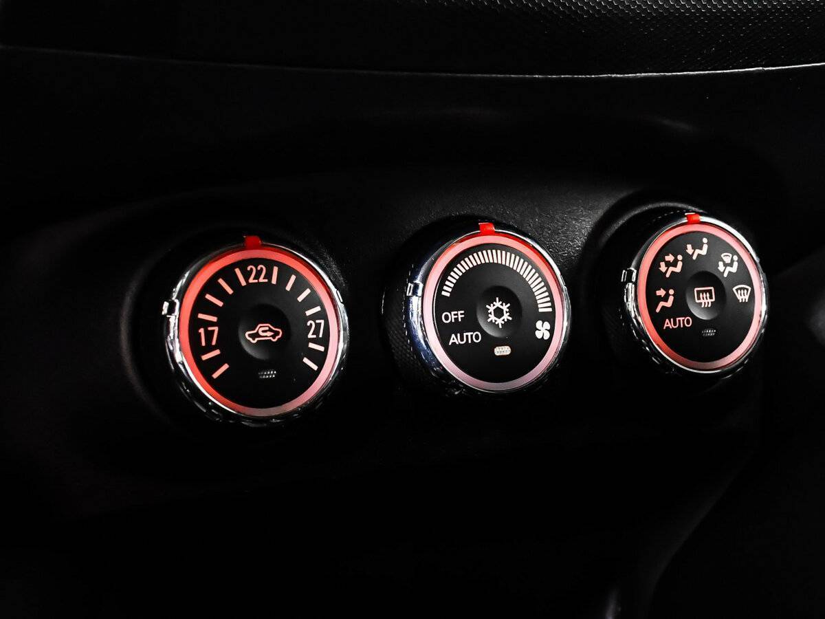 Mitsubishi Outlander с пробегом — 2012 год. Фото: #12