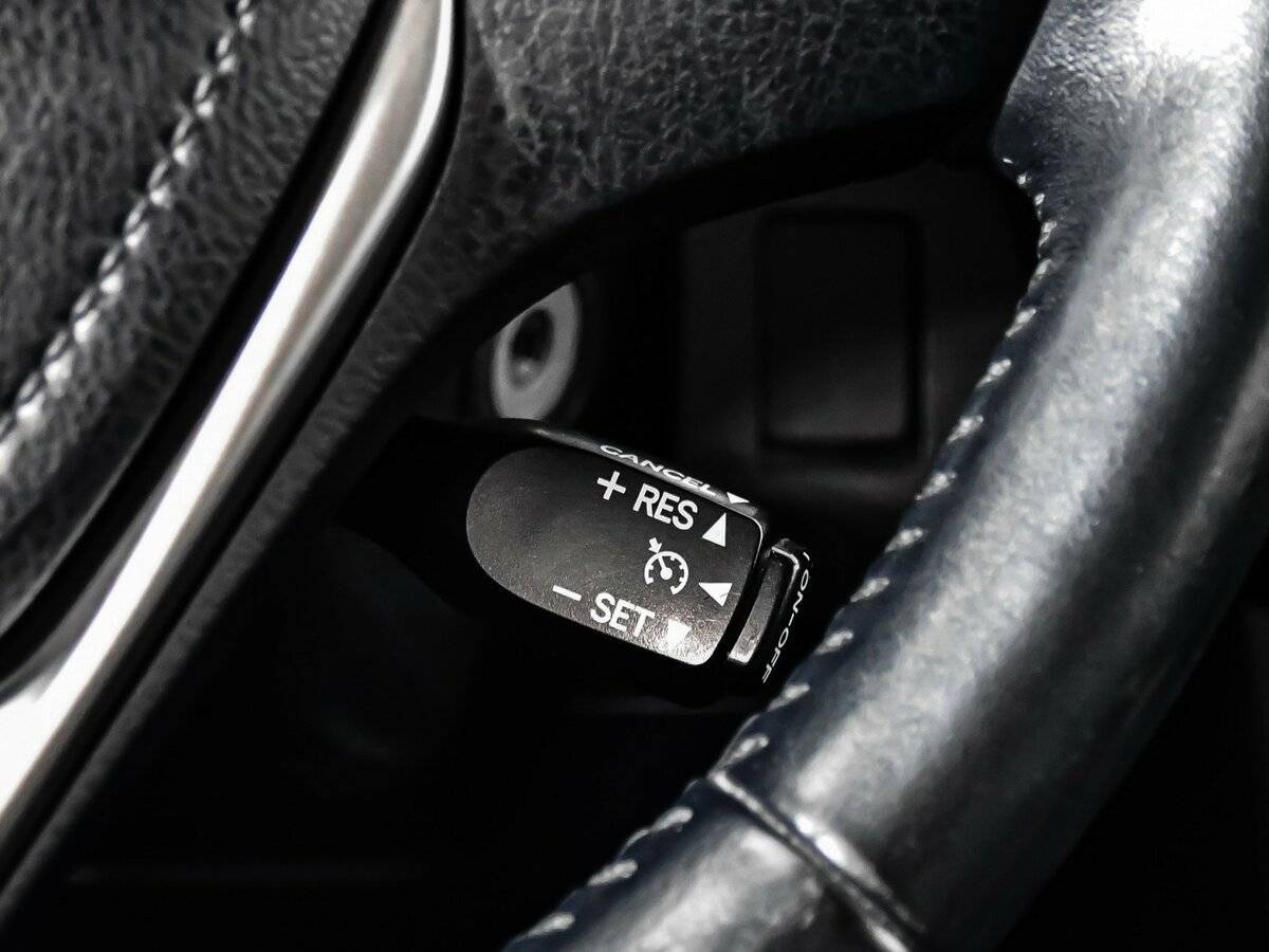 Toyota RAV4 с пробегом — 2017 год. Фото: #15