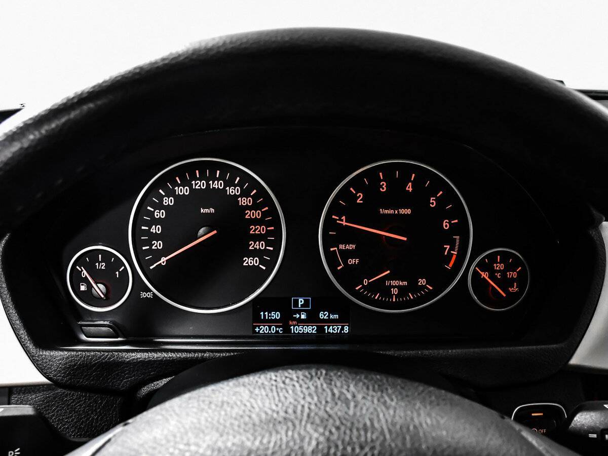 BMW 3 серии с пробегом — 2015 год. Фото: #9