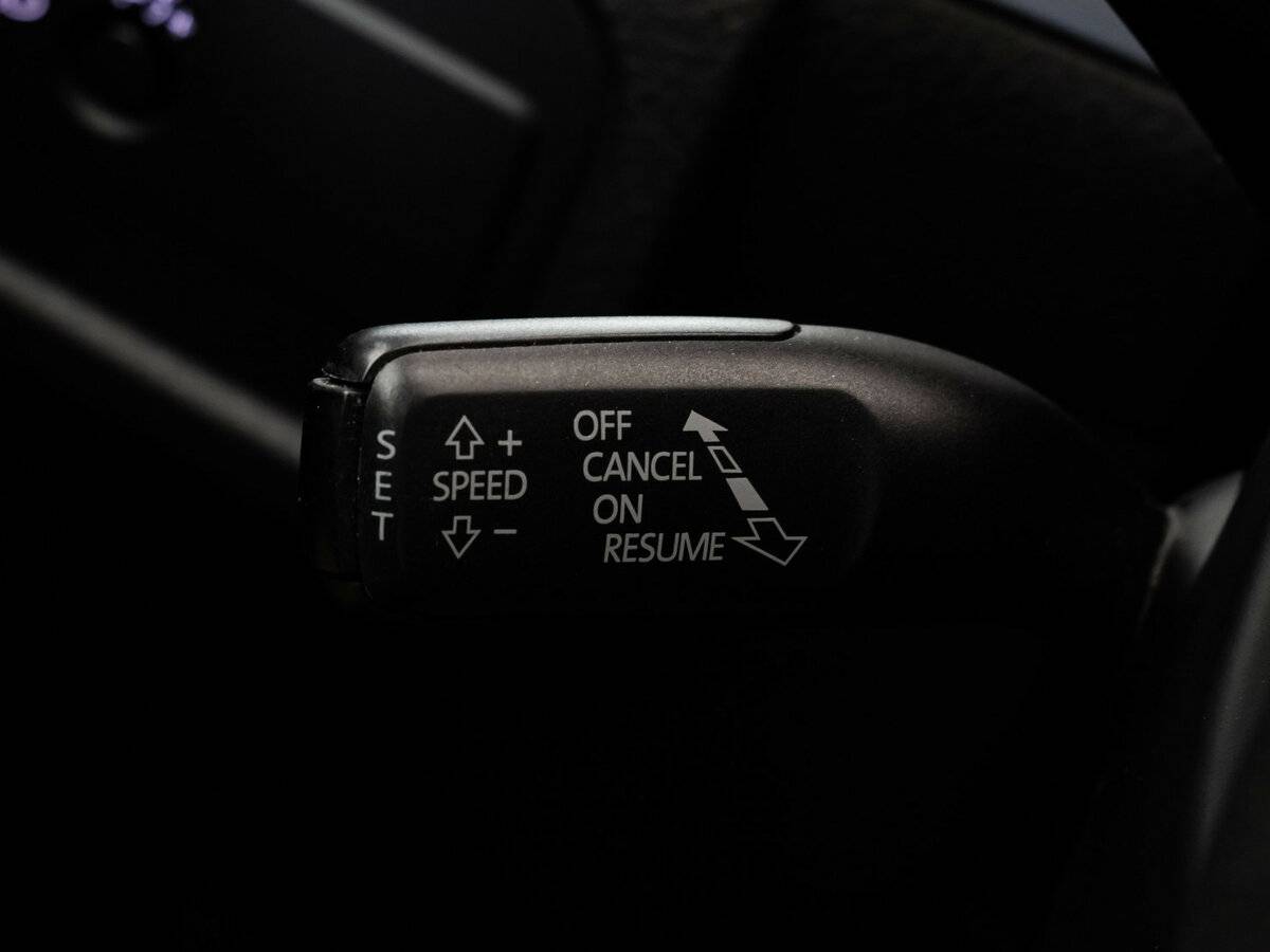 Volkswagen Touareg с пробегом — 2016 год. Фото: #15