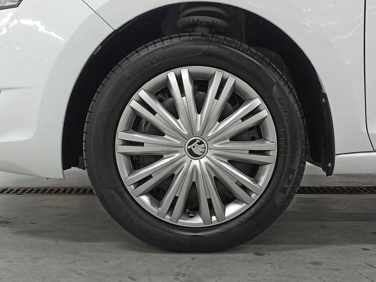 Skoda Rapid с пробегом — 2018 год. Фото: #17