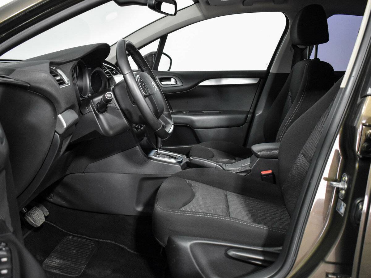 Citroen C4 с пробегом — 2015 год. Фото: #9