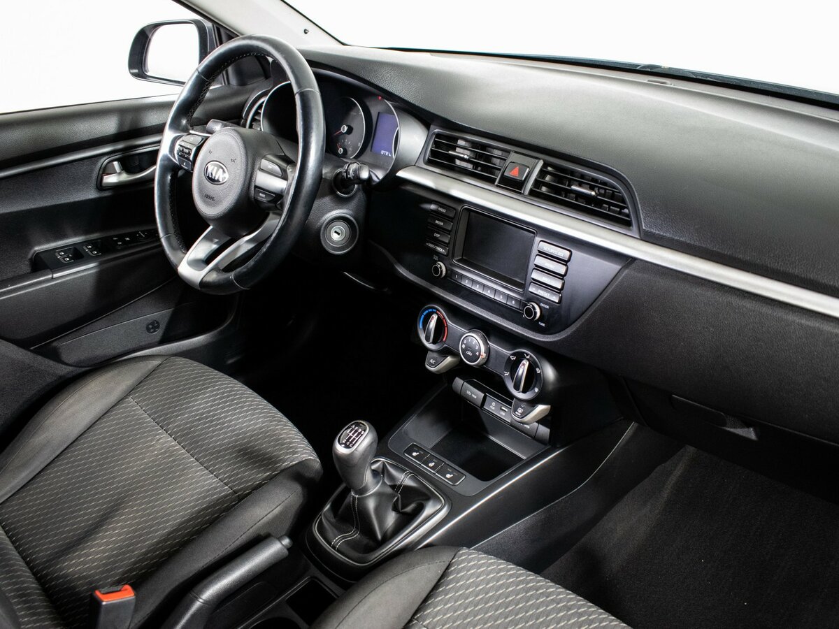 Kia Rio с пробегом — 2018 год. Фото: #7