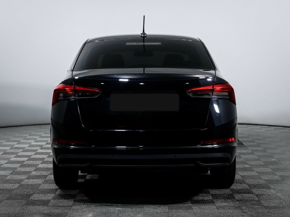 Skoda Rapid с пробегом — 2021 год. Фото: #4