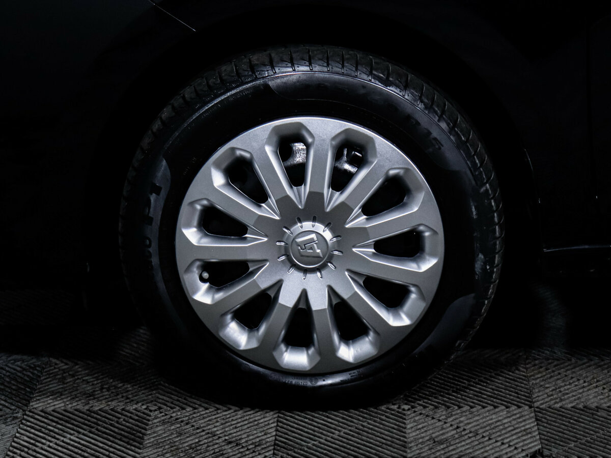 Skoda Rapid с пробегом — 2021 год. Фото: #11