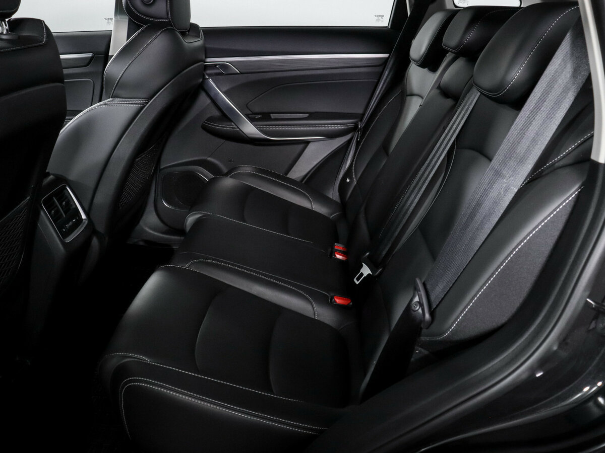 Geely Atlas Pro с пробегом — 2024 год. Фото: #7