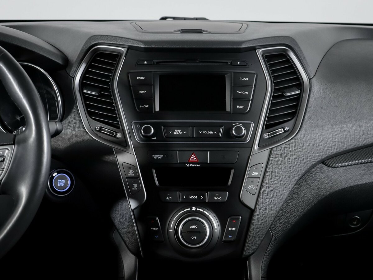 Hyundai Santa Fe с пробегом — 2015 год. Фото: #10