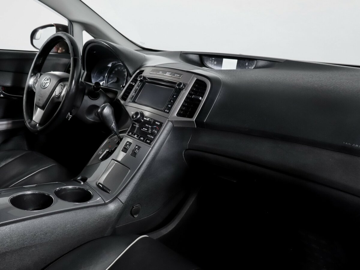 Toyota Venza с пробегом — 2014 год. Фото: #8