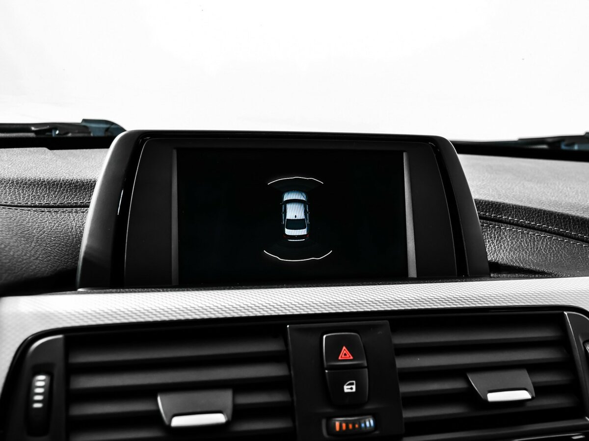 BMW 3 серии с пробегом — 2017 год. Фото: #12