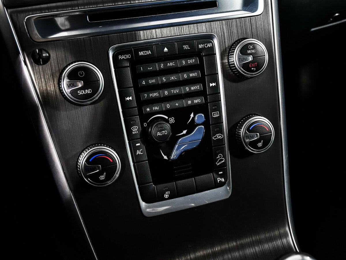 Volvo XC60 с пробегом — 2015 год. Фото: #15