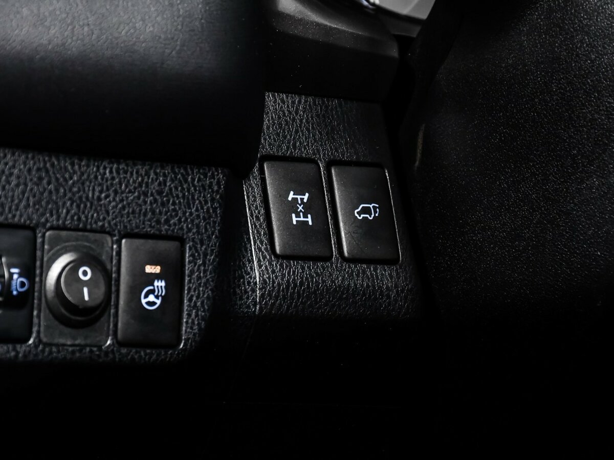 Toyota RAV4 с пробегом — 2016 год. Фото: #12