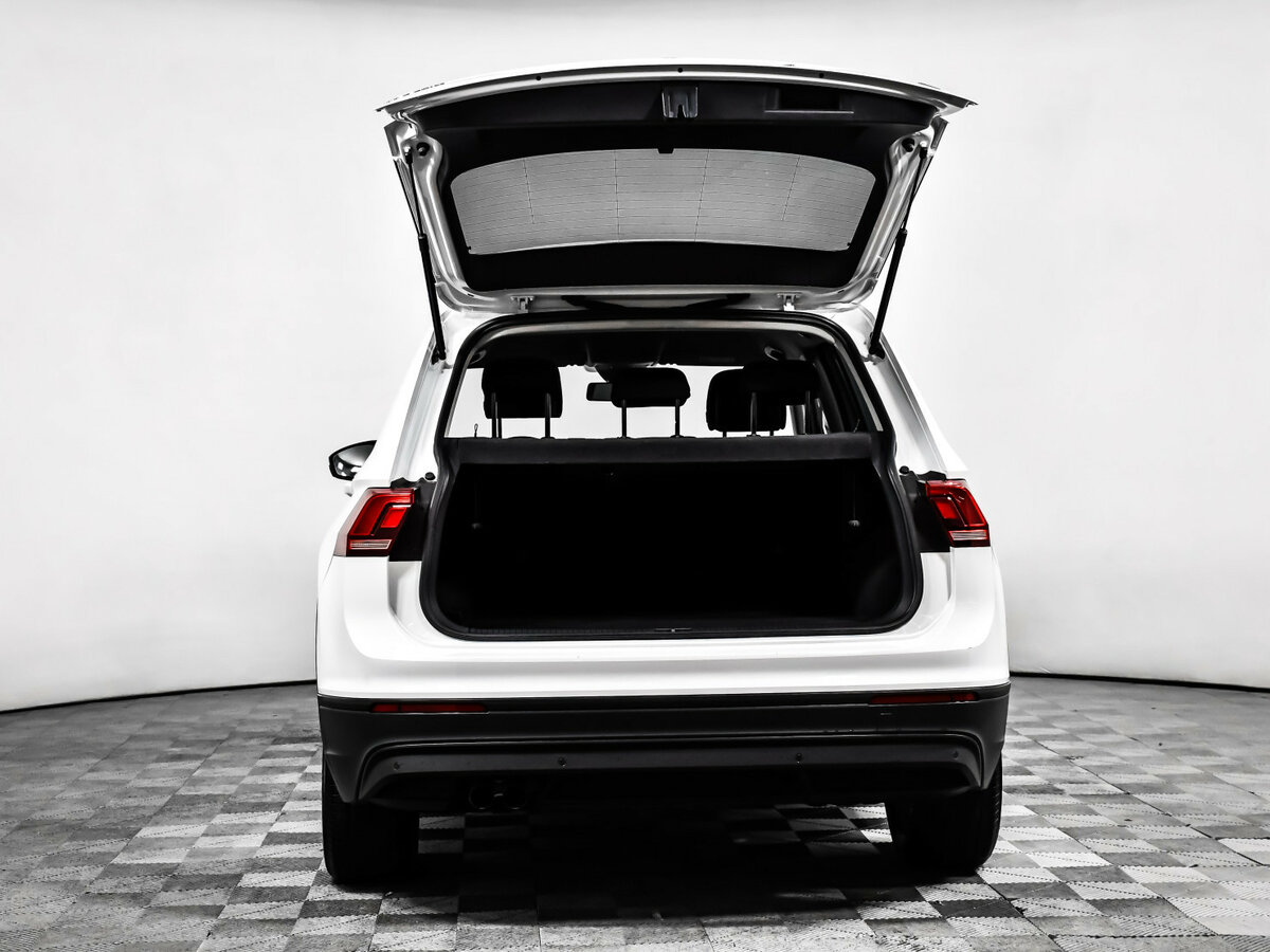 Volkswagen Tiguan с пробегом — 2020 год. Фото: #12