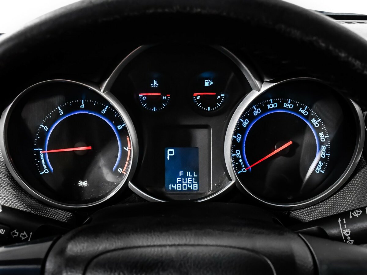 Chevrolet Cruze с пробегом — 2015 год. Фото: #7