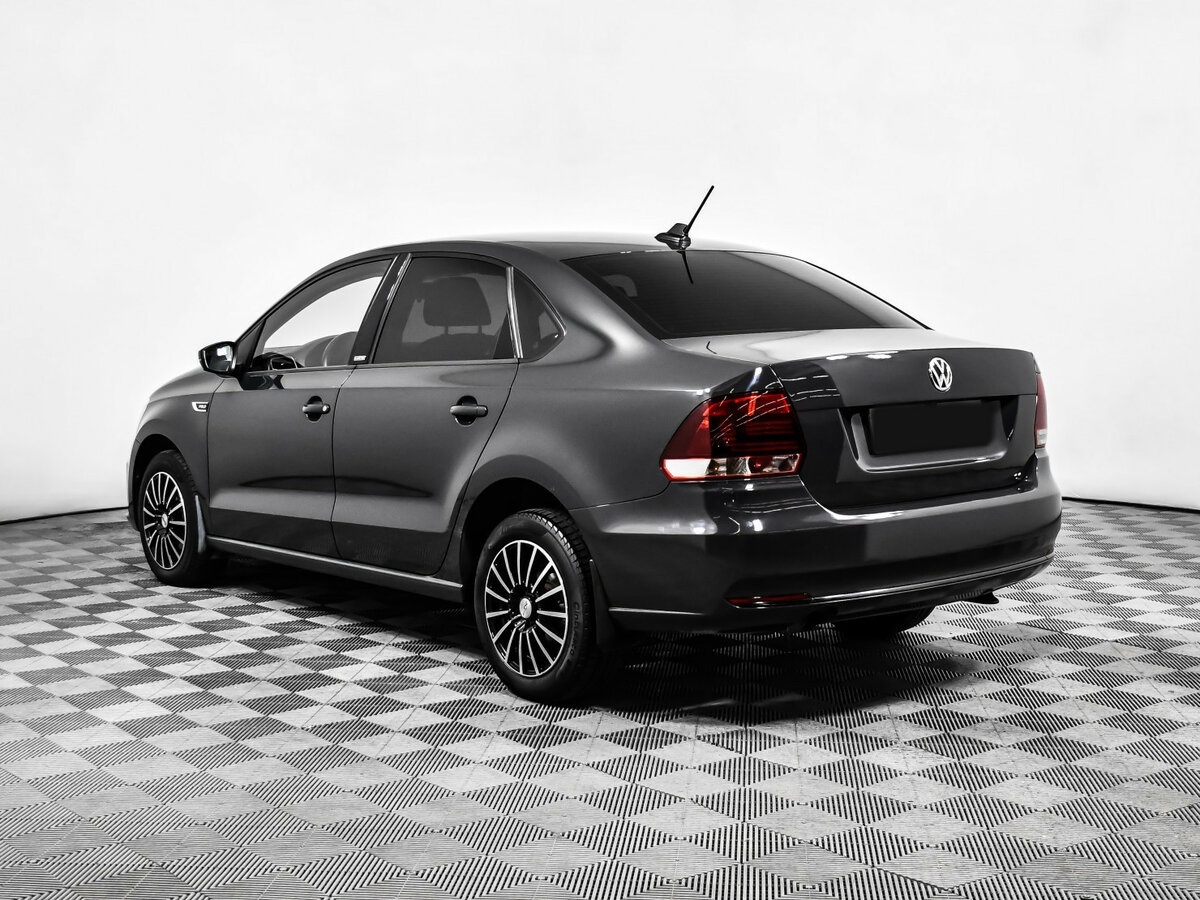 Volkswagen Polo с пробегом — 2017 год. Фото: #6