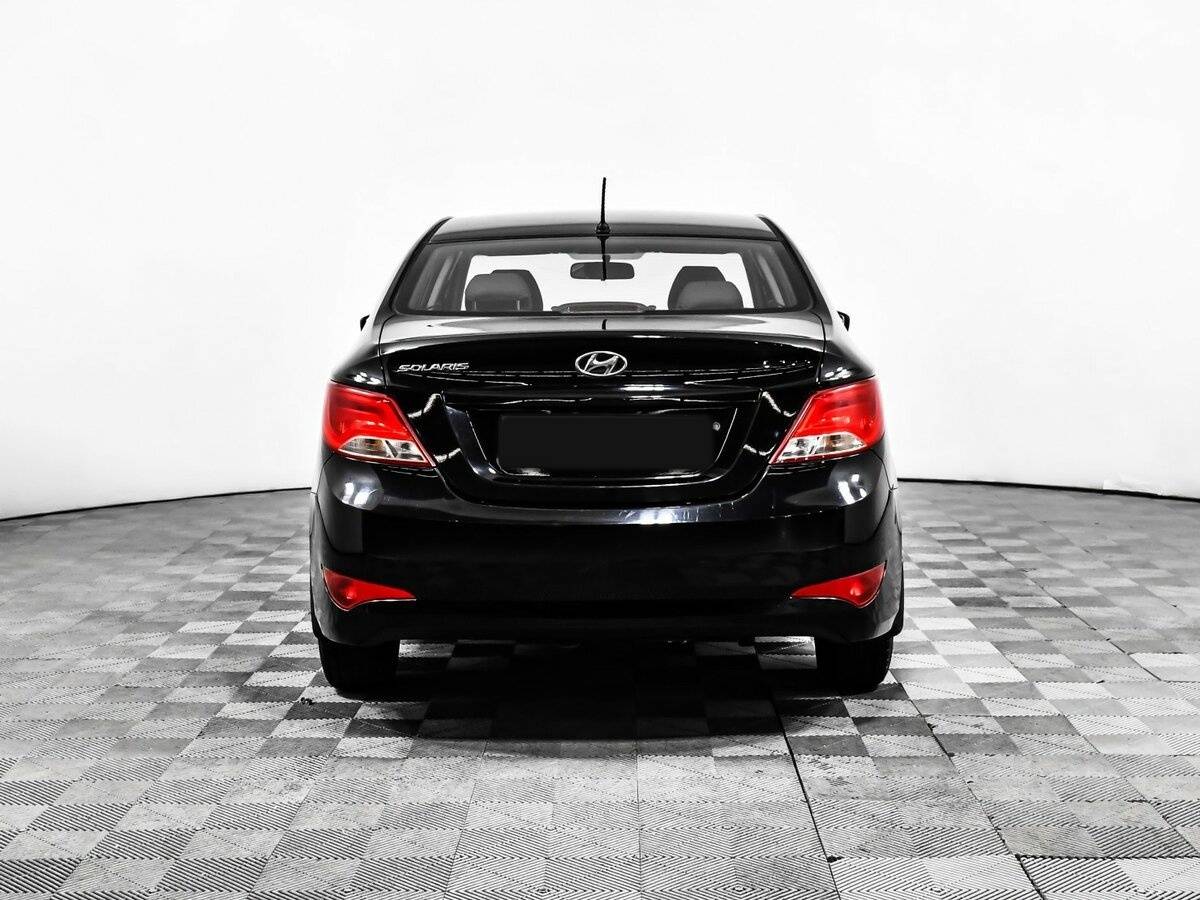 Hyundai Solaris с пробегом — 2016 год. Фото: #4