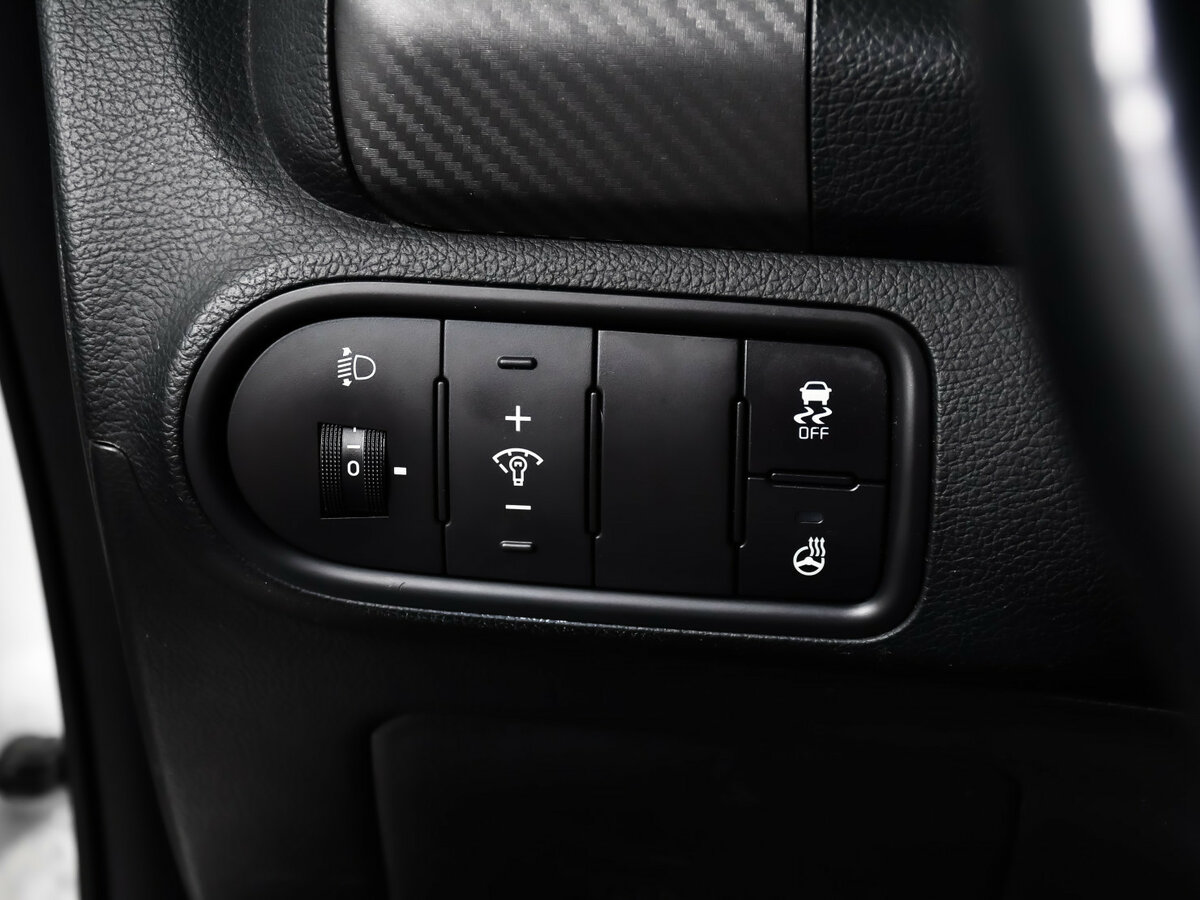 Kia Cerato с пробегом — 2013 год. Фото: #12