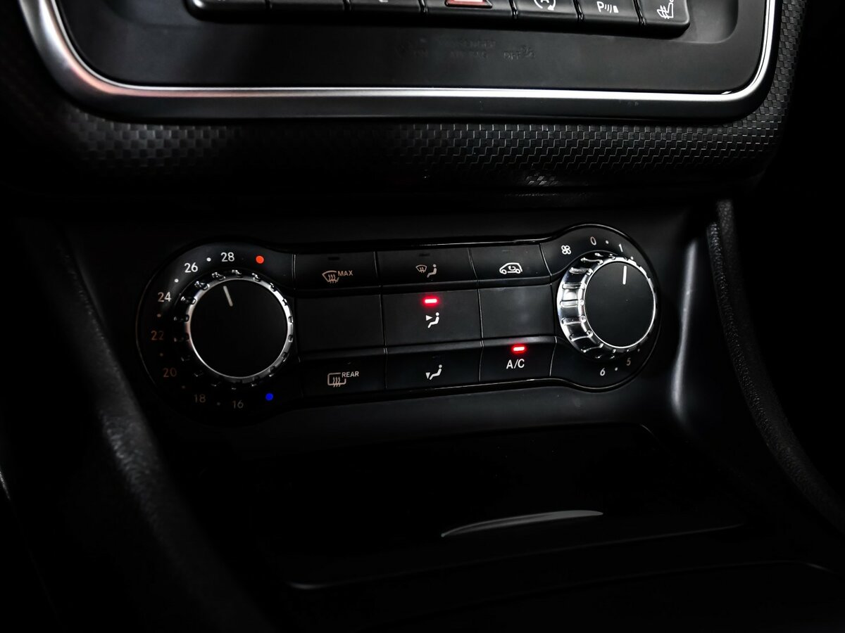 Mercedes-Benz A-Класс с пробегом — 2014 год. Фото: #15