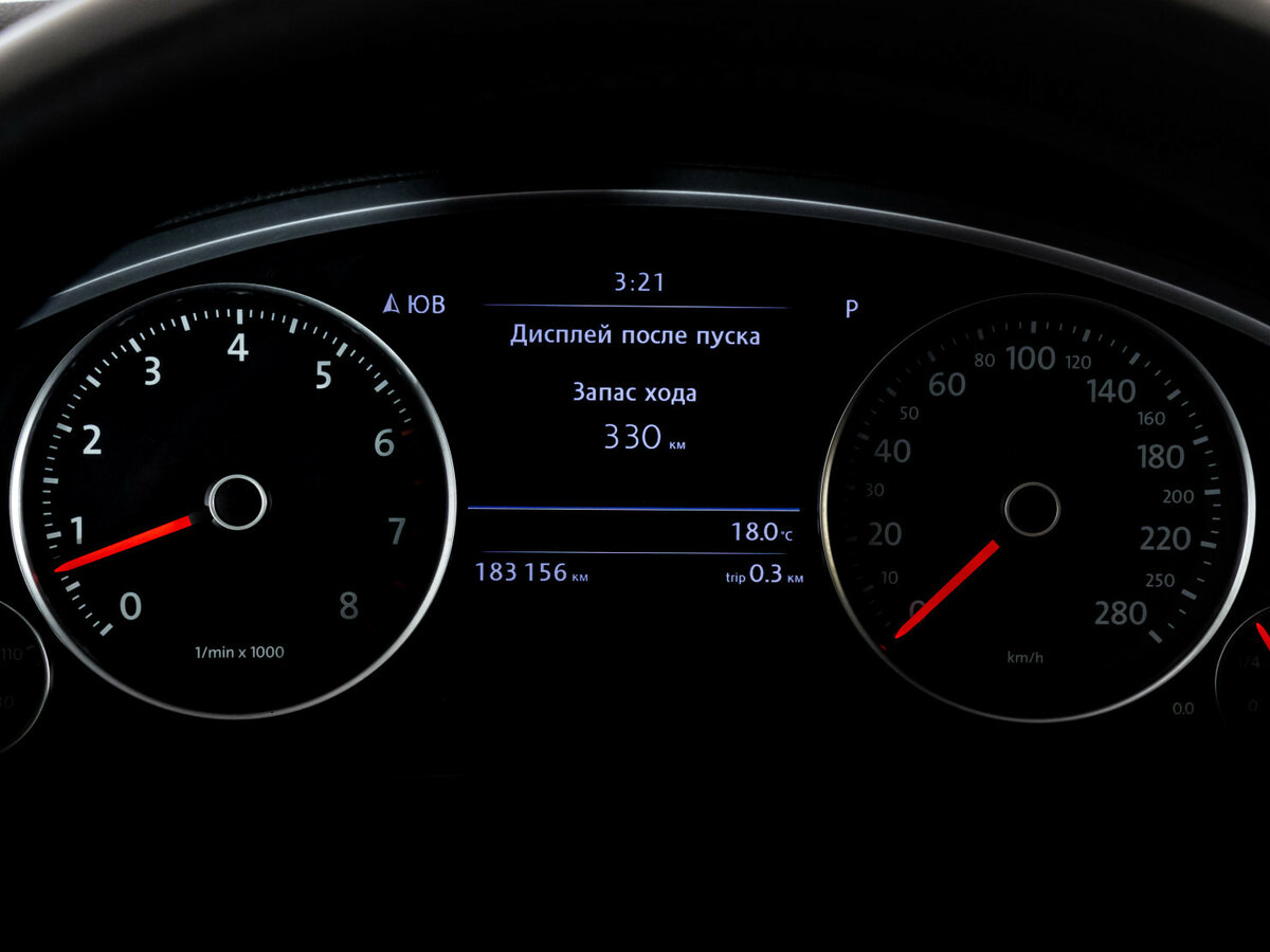 Volkswagen Touareg с пробегом — 2012 год. Фото: #25