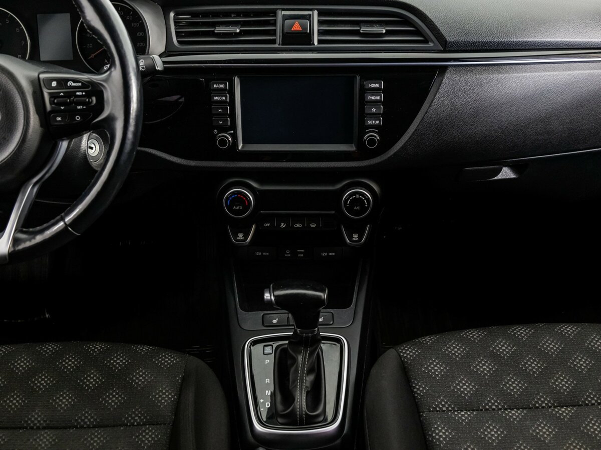 Kia Rio с пробегом — 2019 год. Фото: #9