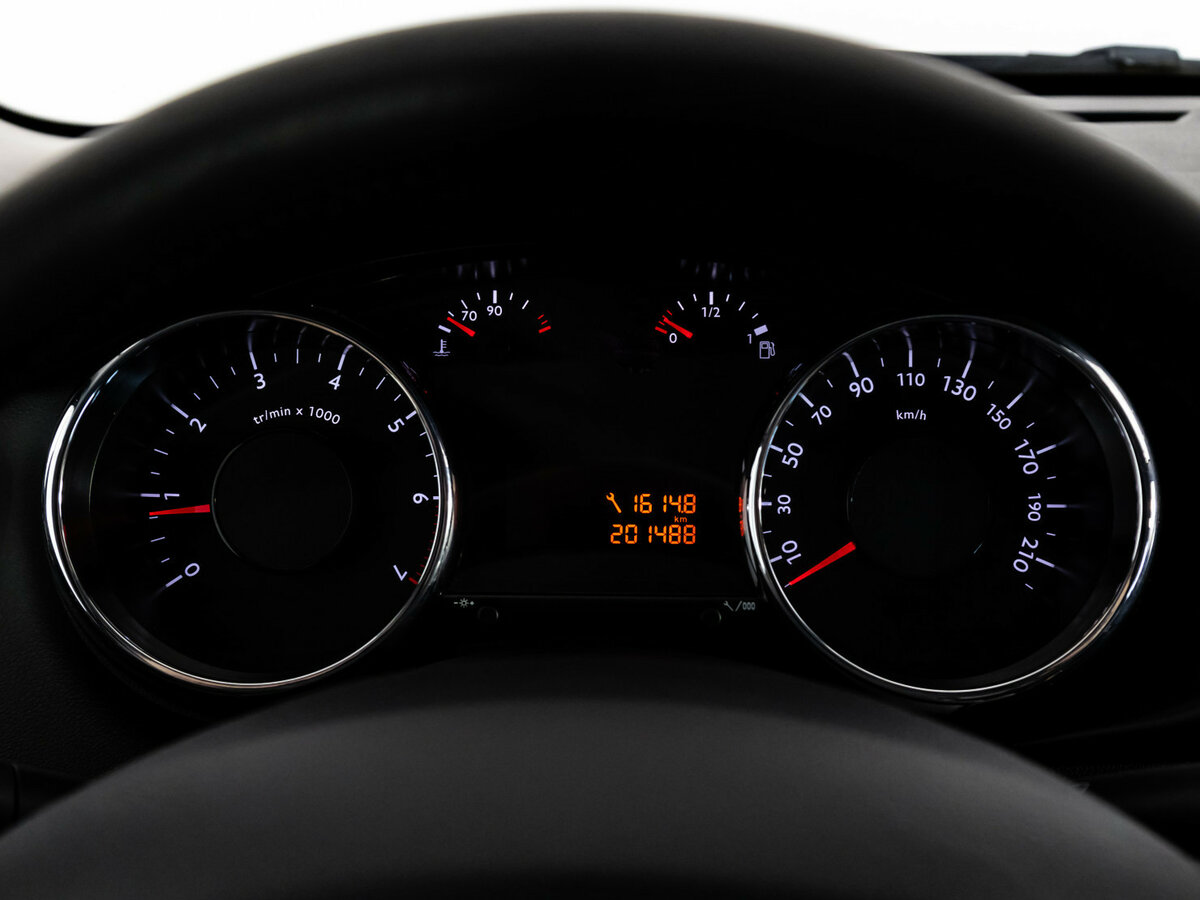 Peugeot 3008 с пробегом — 2014 год. Фото: #20