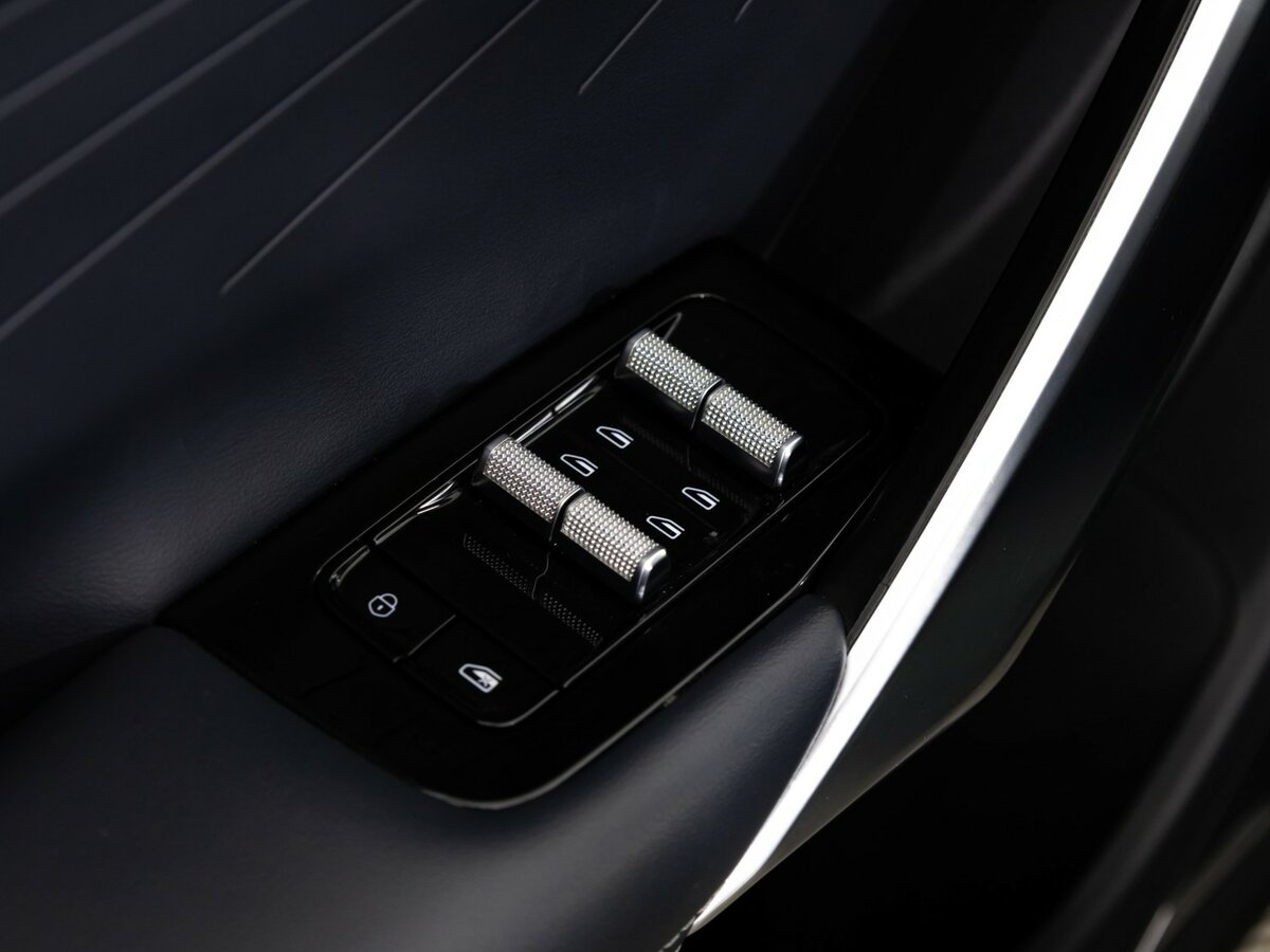 Geely Atlas с пробегом — 2023 год. Фото: #23